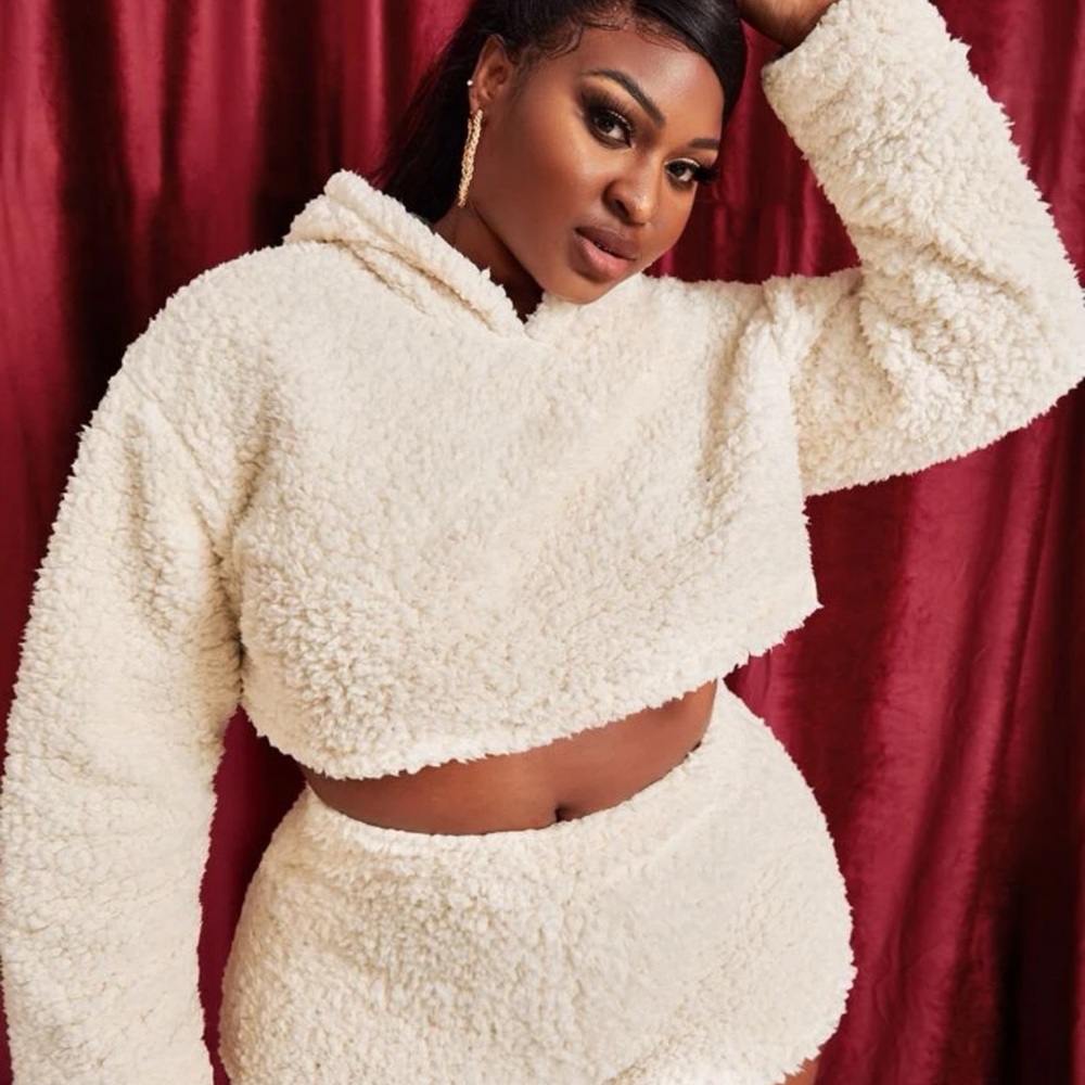 Brand New Cropped Sherpa Hoodie / 3XL / White Sherpa Hoodie